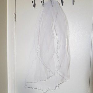 White Wedding Veil Tulle Hair Pin Lower-Back Length Beaded Trim